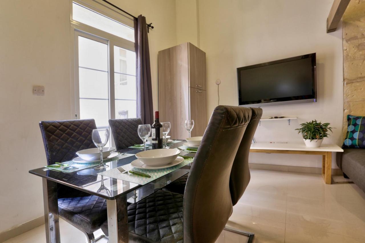 Charming Valletta 1 Bedroom Apartment Off Republic Street Sleeps 4 Zewnętrze zdjęcie